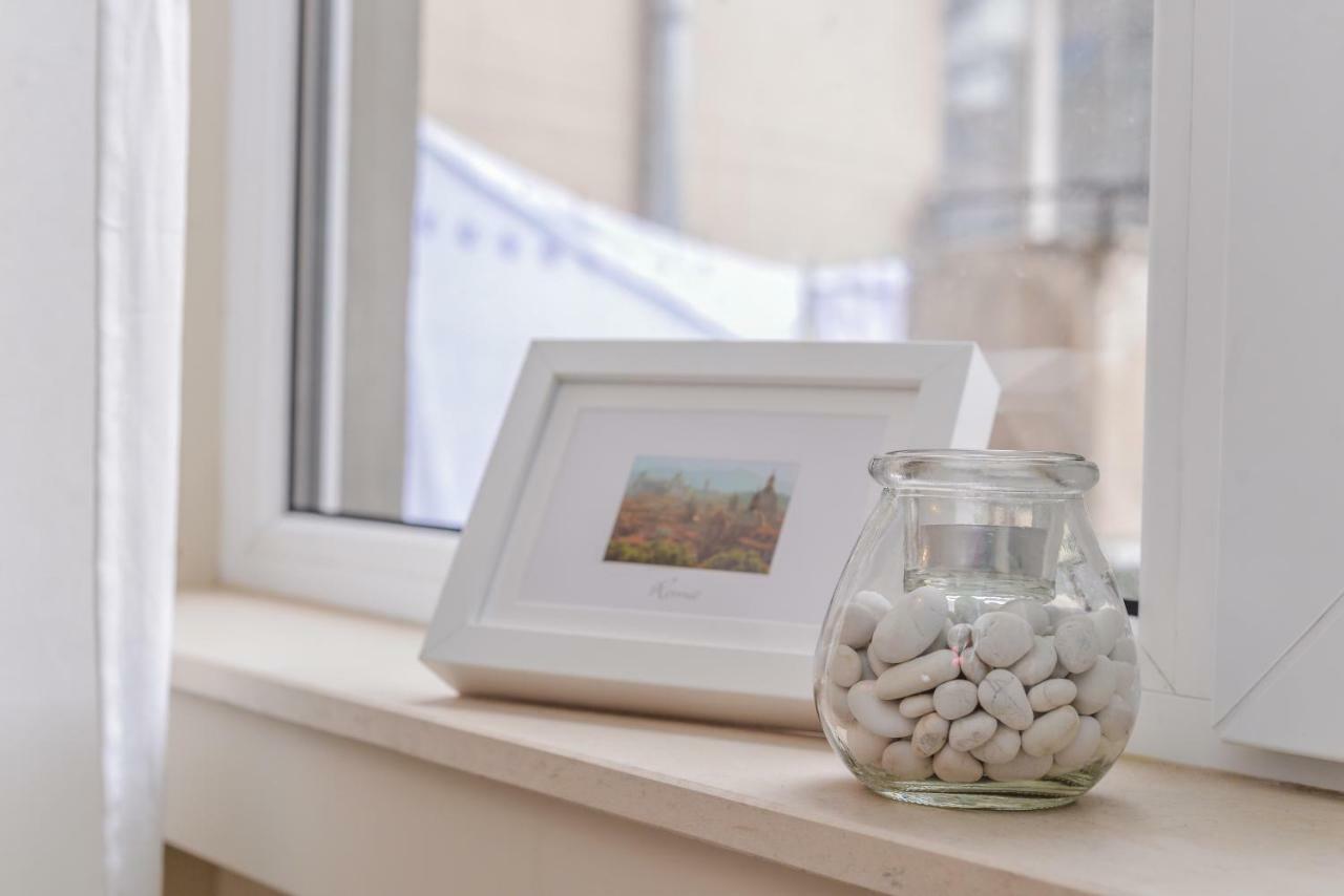 Cо́Coellie - Aesthetic 2Bd Apt Near National Palace By Flat Mаnager Sofie Exteriér fotografie